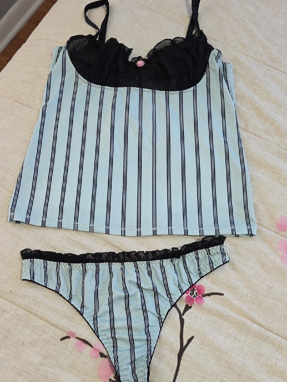 Lingerie Set Black And Light Green